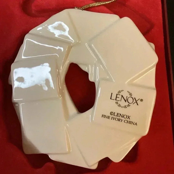 LENOX NIB CREAM GOLD HOLIDAY WREATH 2006 - Picture 6 of 9